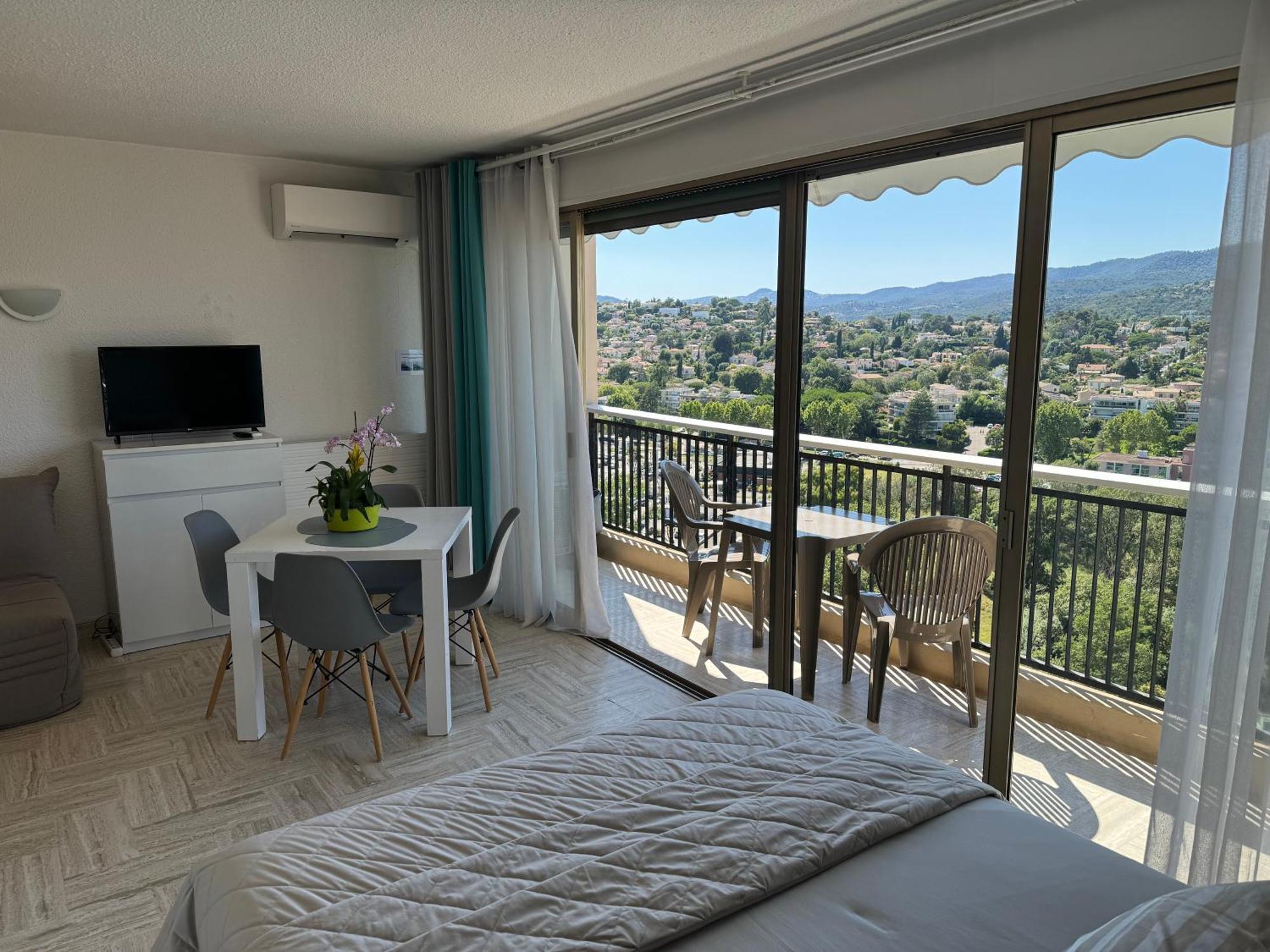 My Resid Appart Cannes Vue Marina Et Vue Montagne Mandelieu Extérieur photo